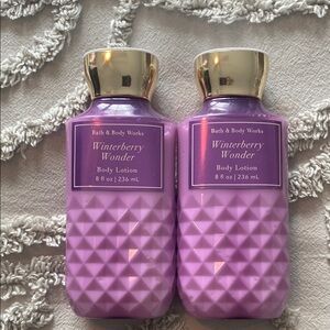 Bath & Body Works Winterberry Wonder Purple Body Lotion (2)